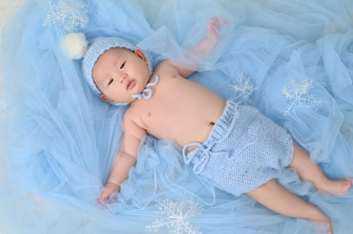 供卵试管代怀生子费用宝宝游泳的好处