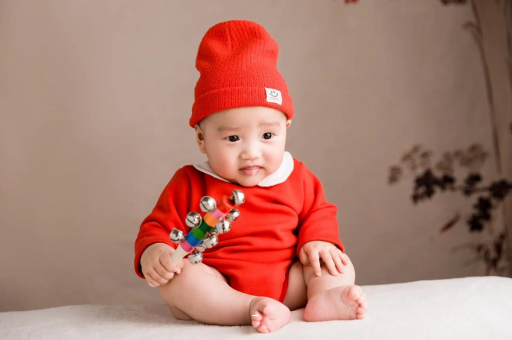 供卵试管代怀生子费用九个月的宝宝
